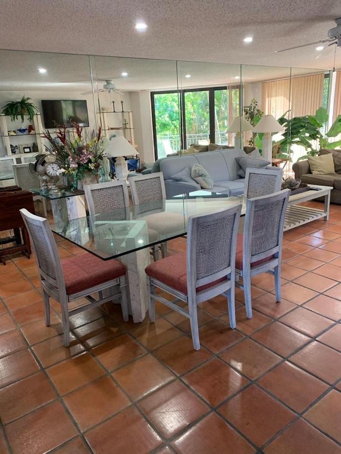 Beautifully Renovated Summer Of 2020 Come And Enjoy This Lovely Unit Кей Уест Екстериор снимка