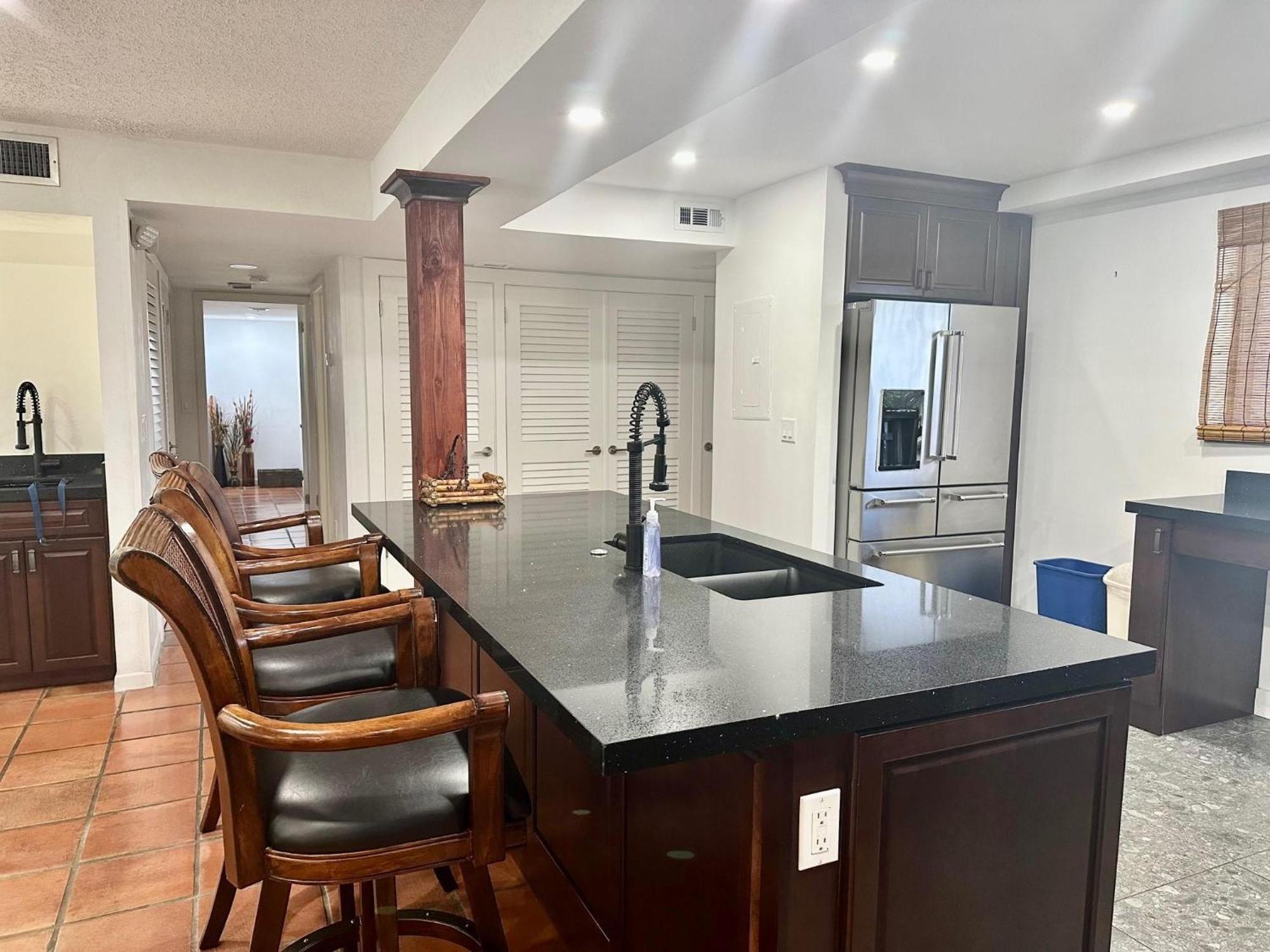 Beautifully Renovated Summer Of 2020 Come And Enjoy This Lovely Unit Кей Уест Екстериор снимка